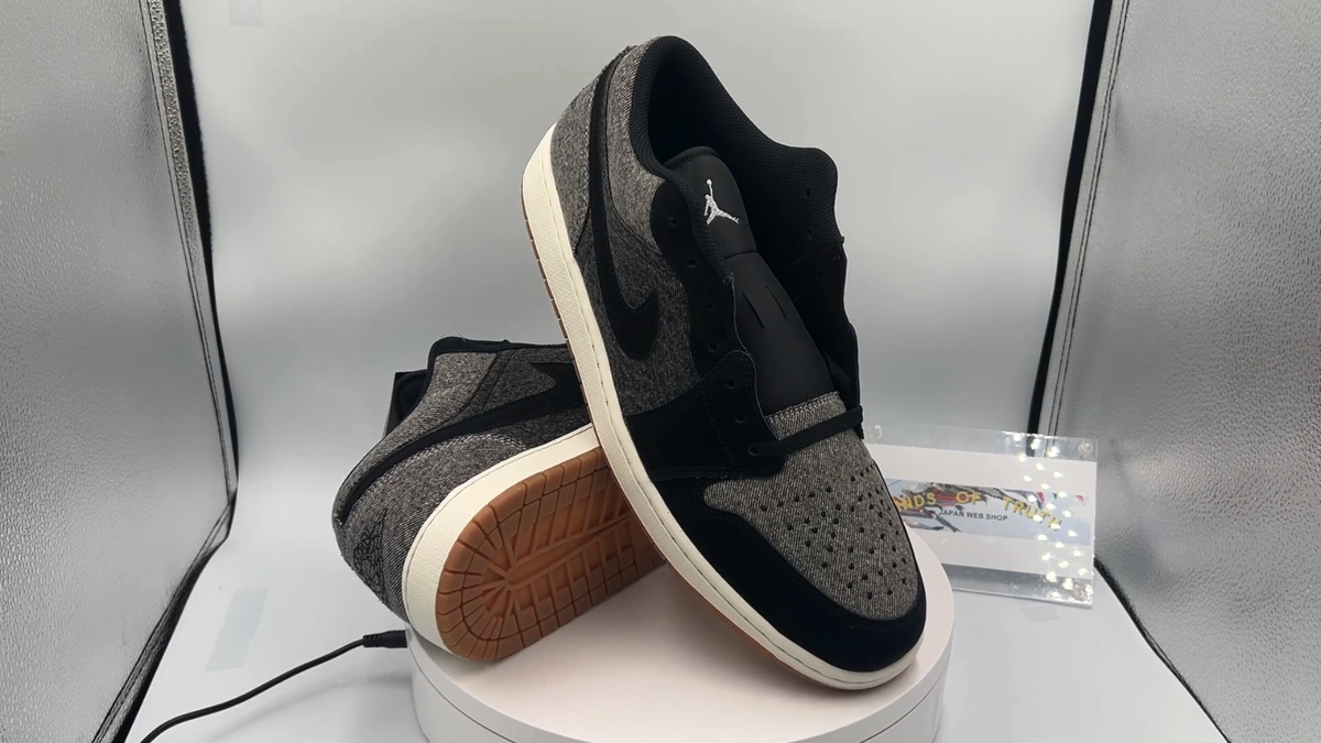 HJ4360-001 Nike Air Jordan 1 Low SE Black/Light Smoke Grey/Sail