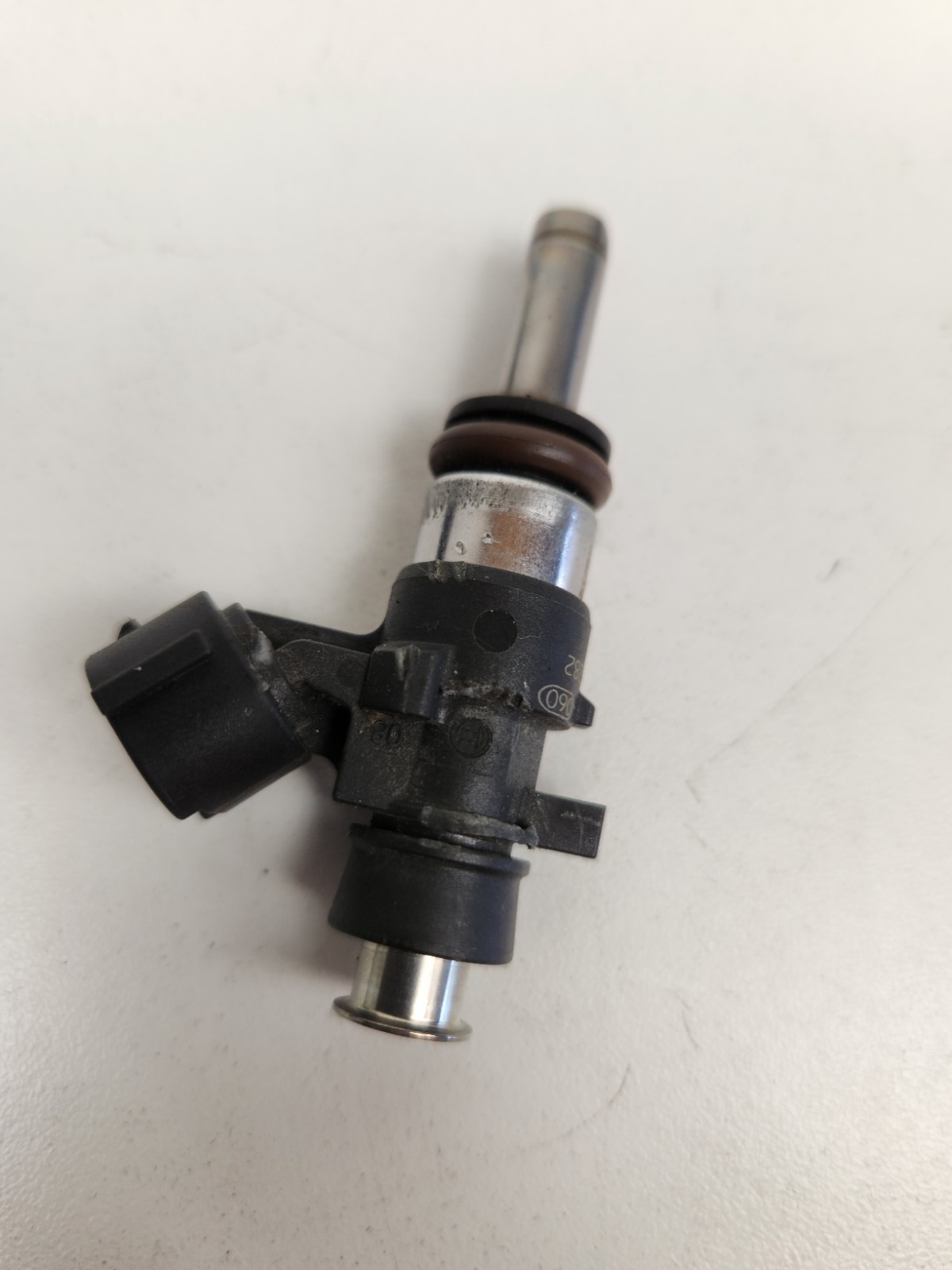 2012-2014 MCLAREN MP4-12C, FUEL INJECTOR, USED, P/N 0280158282 OEM