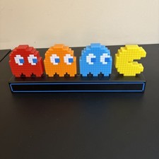 Pac-Man Light Lamp - Battery or USB Powered - Made by Paladone