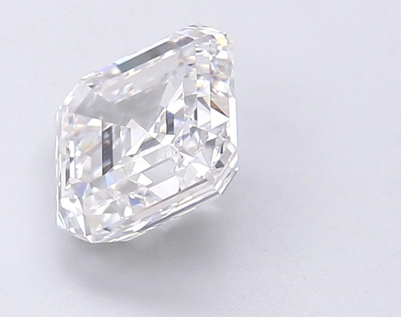 Anillo de compromiso clásico de diamante blanco E VVS2 2,36 quilates corte Asscher certificado Foto 3 de 4