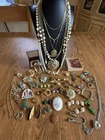 Estate Jewelry Lot Vintage Costume Some Signed Avon Sara Cov Etc