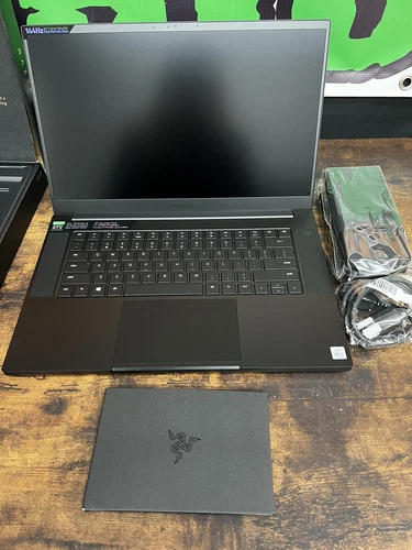 Razer Blade 15 2020 base gaming laptop. intel core model RTX2070
