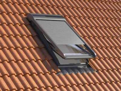 Velux Gruppe RoofLite+ Sparpaket Dachfenster mit Solar Rollladen und EDR