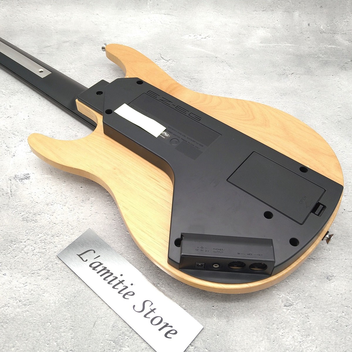 YAMAHA EZ-EG Electronic Acoustic Guitar Japan EZEG 6 String Right