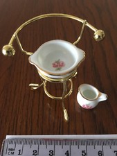 Wasch-Schüssel mit Krug auf Ständer, Porzellan, OVP !!!