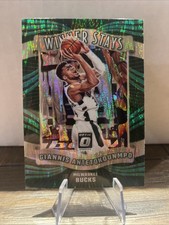 Giannis Antetokounmpo Panini 2023-24 Donruss Optic Winner Stays #1 Bucks NBA