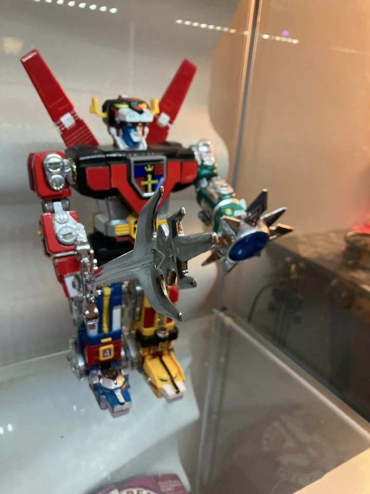 Vintage 1981 Die Cast Voltron GB-36 Y&K Japan Sword And Shield Are Replica - Image 2 of 4