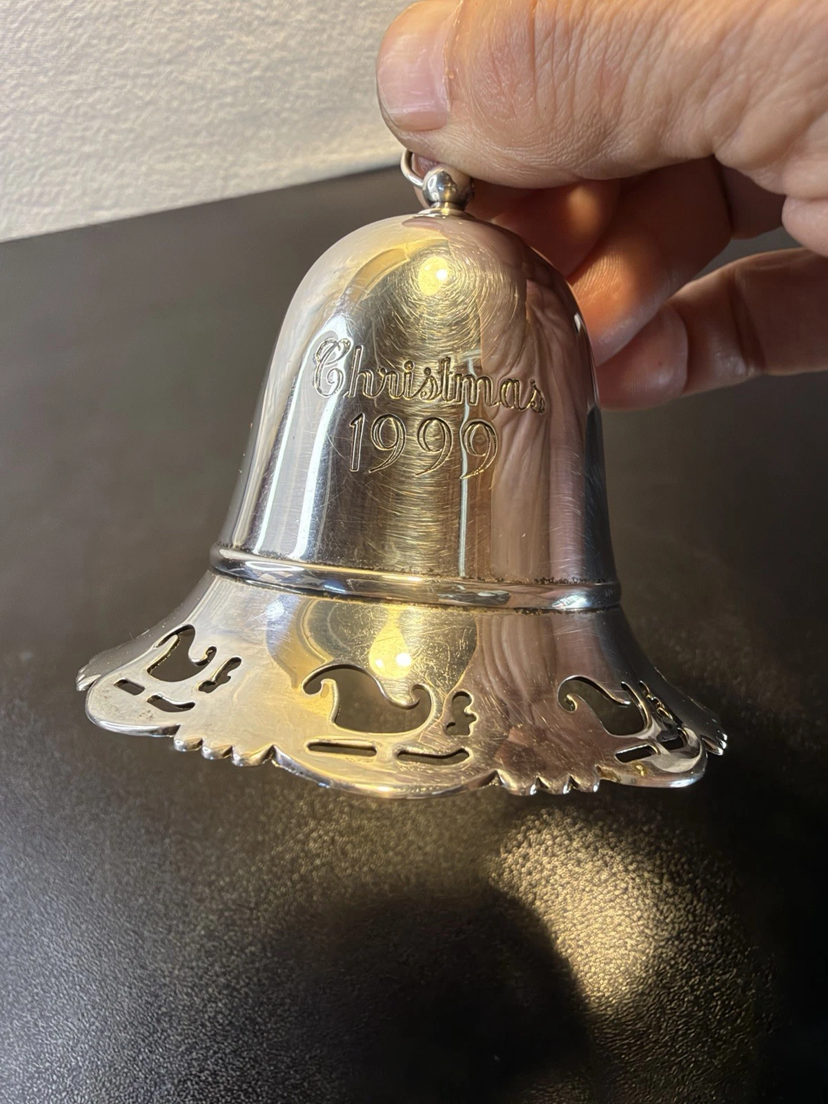 Towle Sankyo Movement 1999 Silverplated Musical Bell Christmas Ornament Pierced