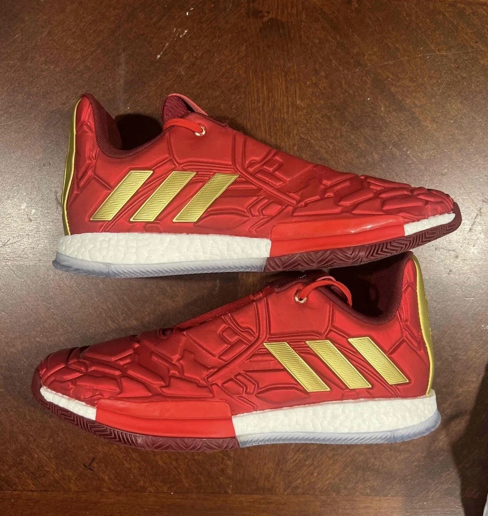 Preços baixos em adidas Marvel x Harden Vol. 3 Heroes Among Us