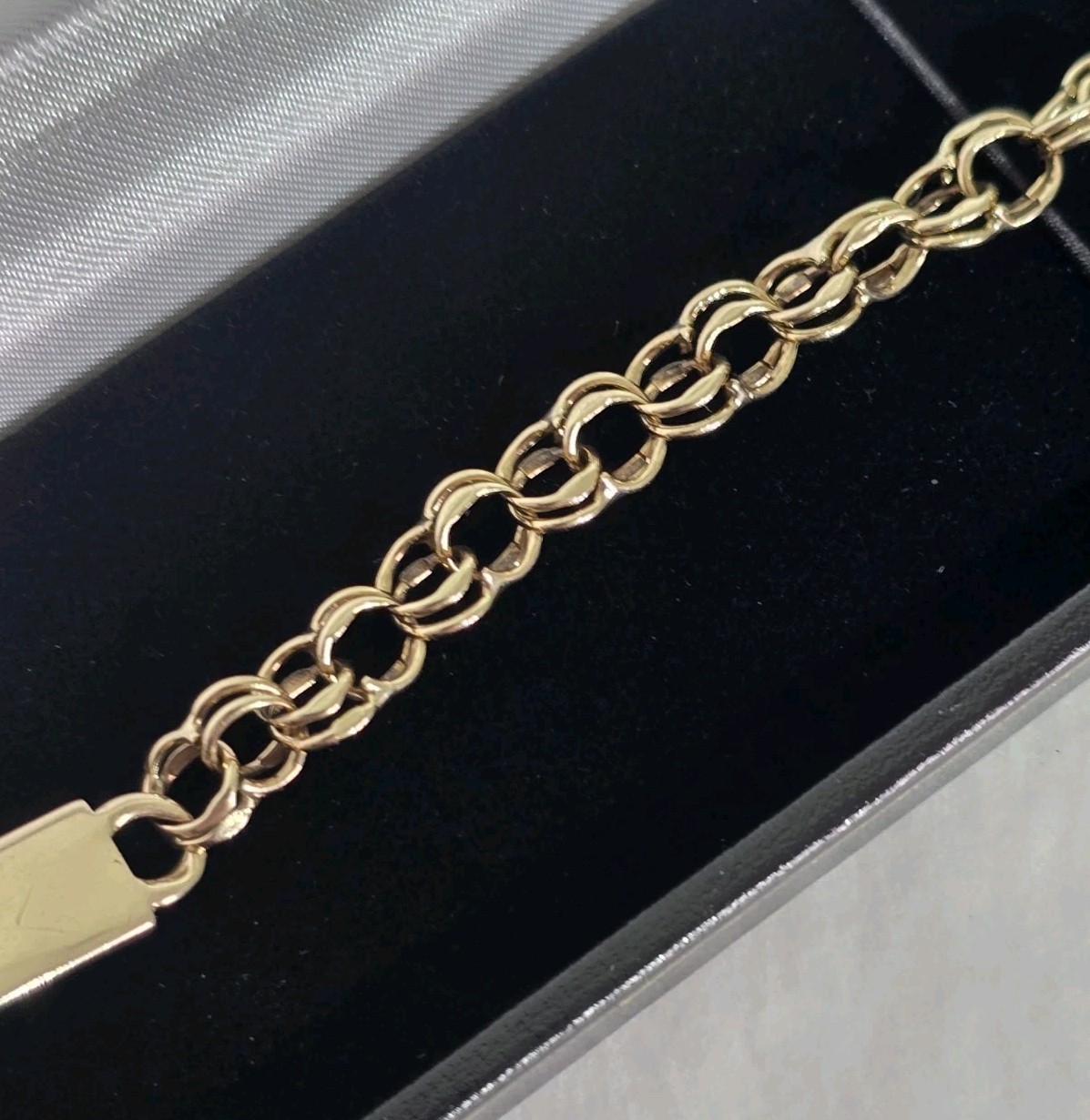 9ct Solid Yellow Gold ID ( Identification ) Brace… - image 15