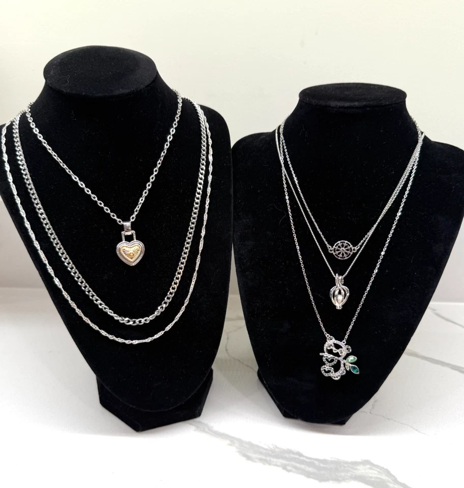 Lote de 6 collares en capas tono plata | Medallón corazón, dijes llamativos Foto 2 de 4