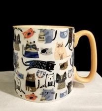 SASSY CATS 10 Strawberry Street Dimpled Colorful Peach BELLA 16oz Mug Cat NWOT