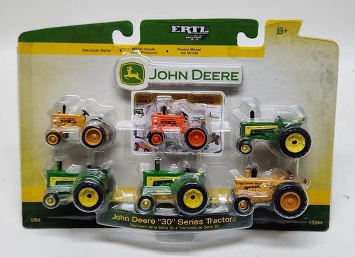 John Deere 30 Series Tractor Set 330 / 430 / 530 / 630 / 730 / 830 By Ertl 1/64 - 第 1/13 張圖片