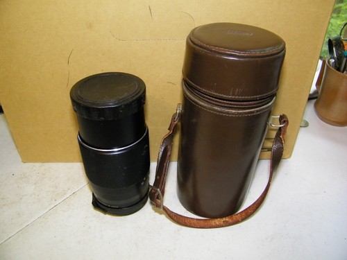 Rexatar Auto Zoom Lens f =80-200mm 1:3.5 With Case