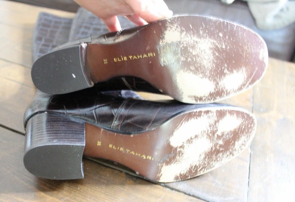 Botas hasta la rodilla de cuero de cocodrilo marrón Elie Tahari talla 7,5/38 Foto 4 de 4