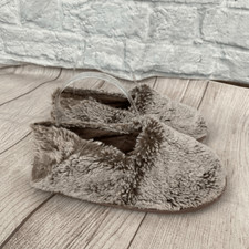 Laura Ashley women S 5-6 furry slippers taupe  white