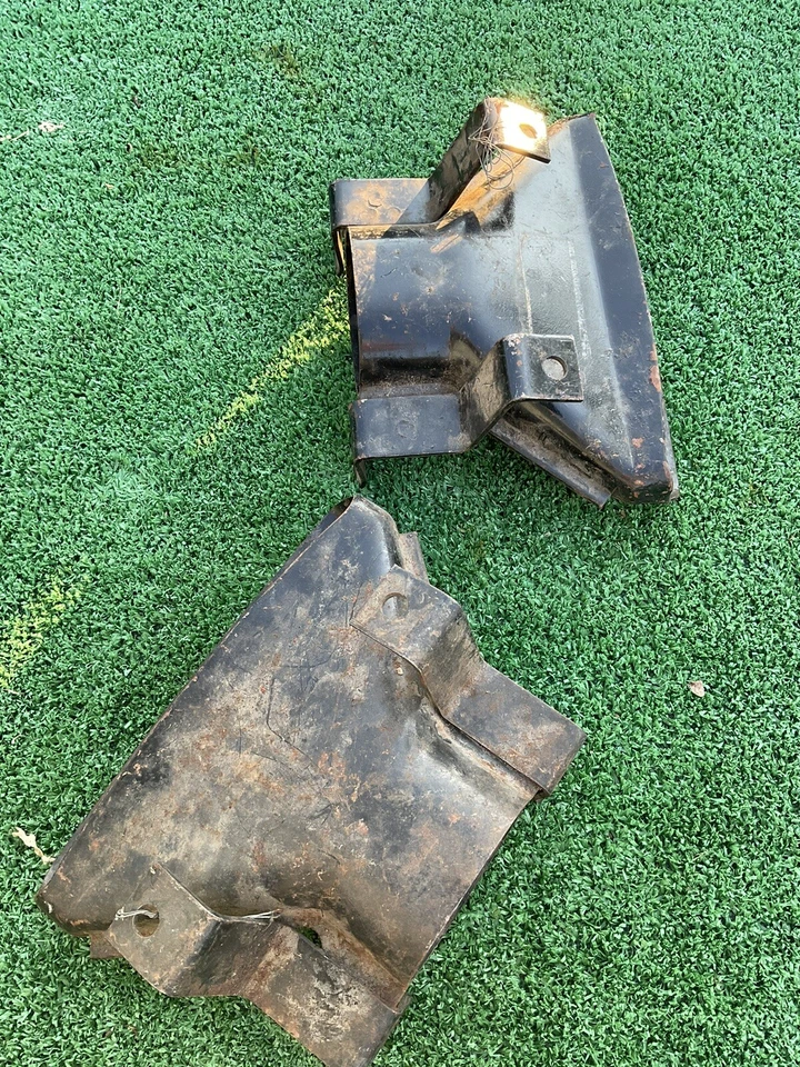 Ford Thunderbird Fairlane 1957 deflectores de escape nuevo en stock Foto 2 de 4