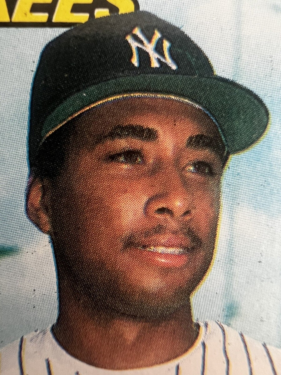 1990 Topps - #701 Bernie Williams Error Card (RC) Yellow