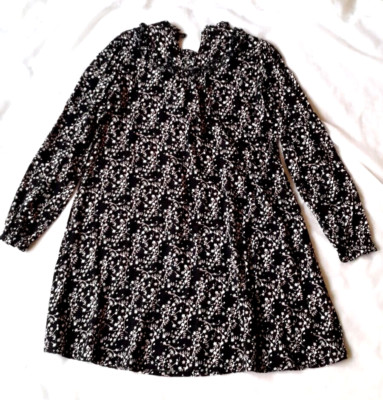 Yigga LA-Kleid Flowery Times Gr.152 mit zarter Doppel-Rüsche an Passe TOP