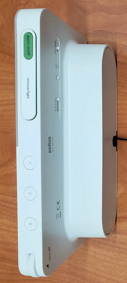 Reloj despertador radio AM/FM digital Braun Foto 4 de 4