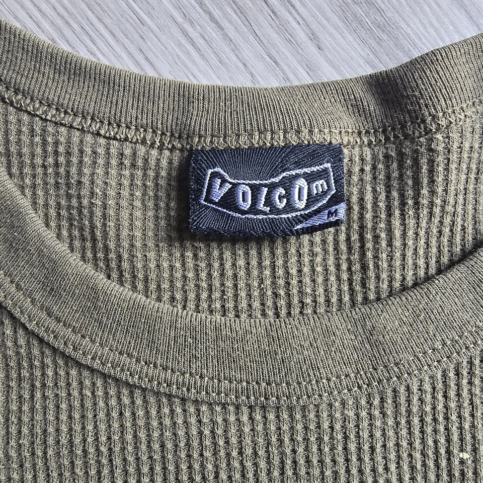 Camisa De Colección Y2K Volcom Manga Larga Tejido Gofre Térmica Verde Hombres M Logo Patín Foto 4 de 4