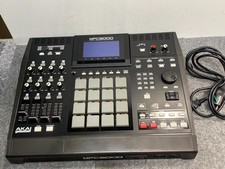 Akai Professional MPC5000 Sampler Sequencer 16 Pads 16GB Japan Used O9061