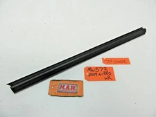LEFT REAR DOOR INNER TOP EDGE GLASS WINDOW SEAL RUBBER MOLDING STRIP GLASS LR
