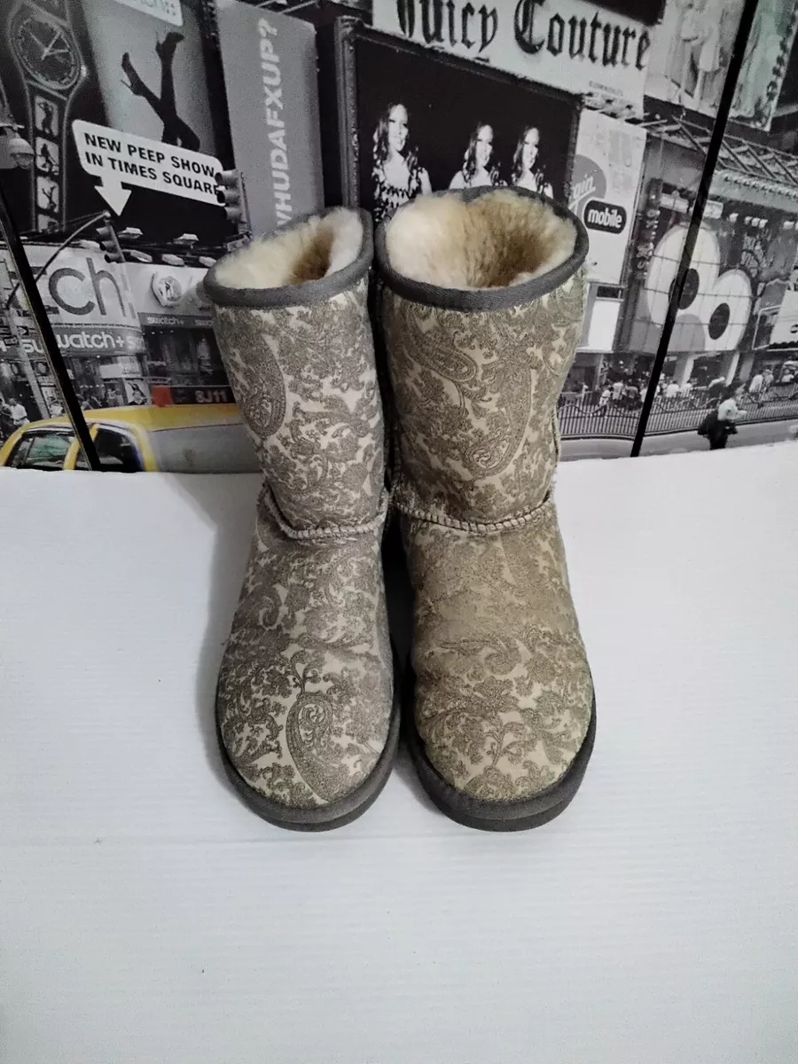 Ugg times shop square