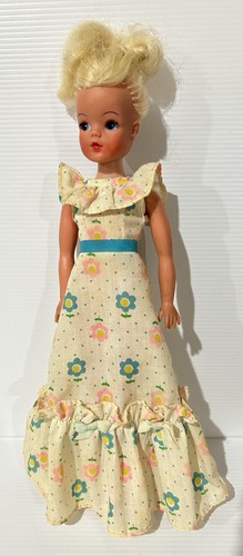 1970's Pedigree SINDY - OD Funtime Blonde Doll with Vintage Dress - HONG KONG