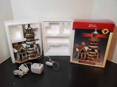LEMAX Lighthouse 2003 Plymouth Corners w/Original Box Works 