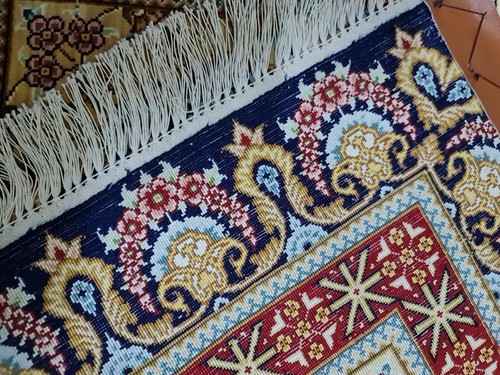 vintage Turkistan carpet hand made pure silk 135cm x 92cm - Picture 3 of 7