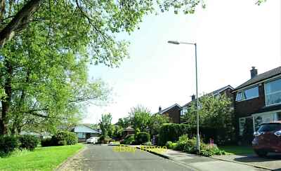 Photo 6x4 Chale Green A residential cul de sac in Harwood. c2021