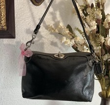 Vintage Coach black patent leather turnlock wristlet