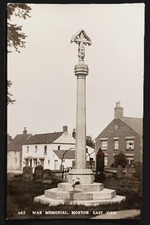 Postcard -  Lincolnshire - Morton - War Memorial East View - South Kesteven