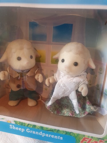 Sylvanian Families Sheep Grandparents Boxed+Sheep Family - Picture 3 of 7