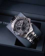 TAG HEUER Formula 1 Chronograph CAZ1011.BA0843 – Brand New Old Stock | Full Set
