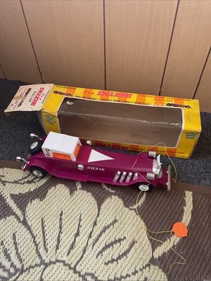 Vintage Cragstan 4035-1  It s A Duzie  Plastic Telescoping Car Clicking Pull Toy