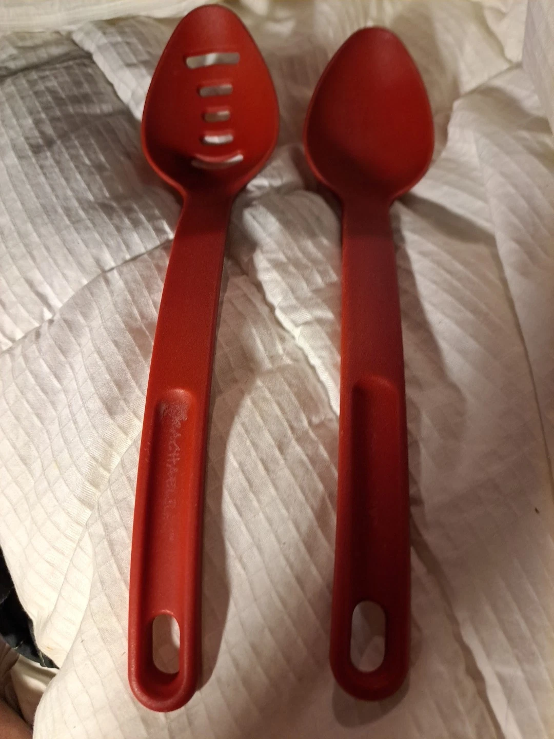 Rachel Ray Spoons Red Heat Resistance 204 C Nylon Nonstick Retail $39.99