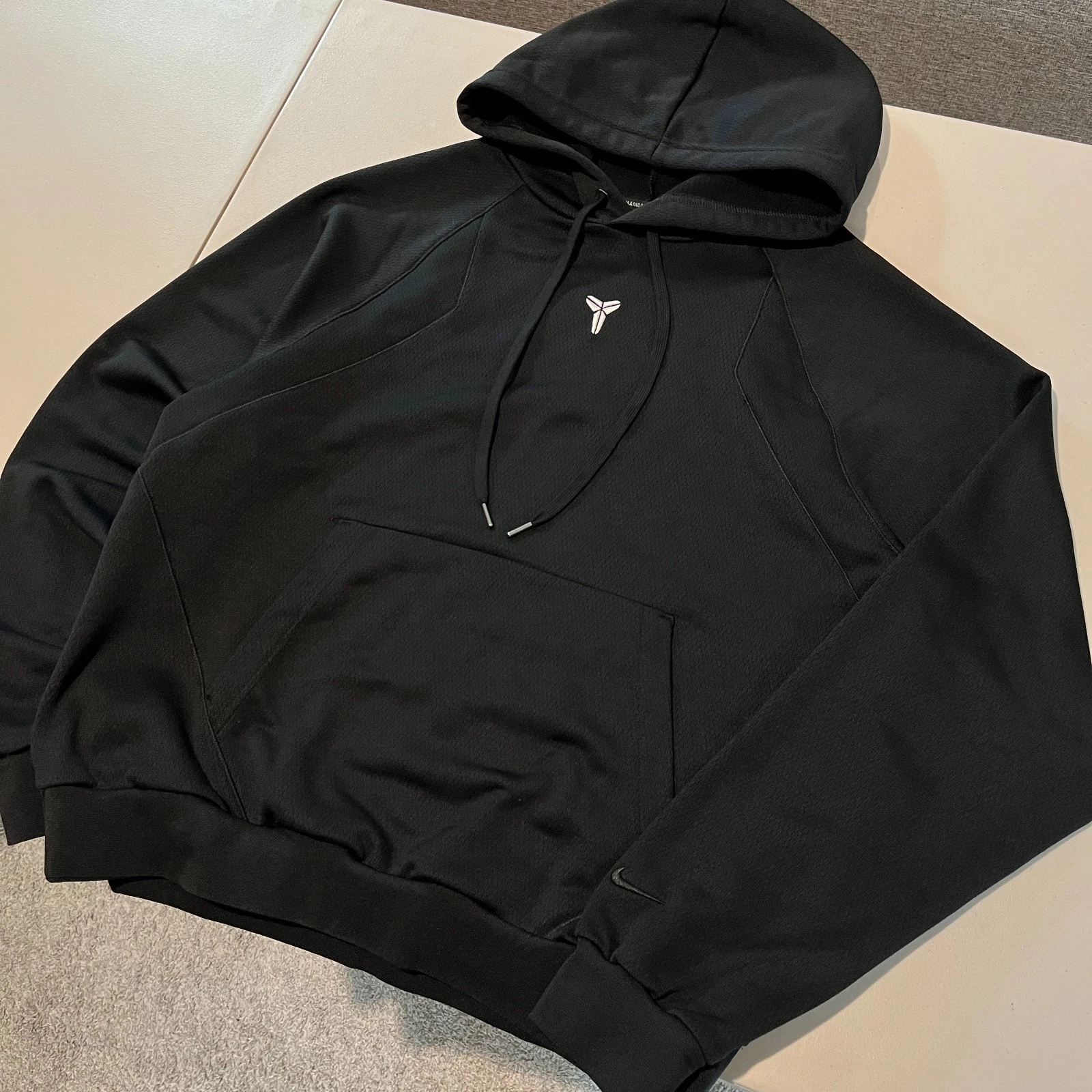 Nike Kobe Mamba Mentality Hoodie Mens Medium Pullover Therma-Fit Black