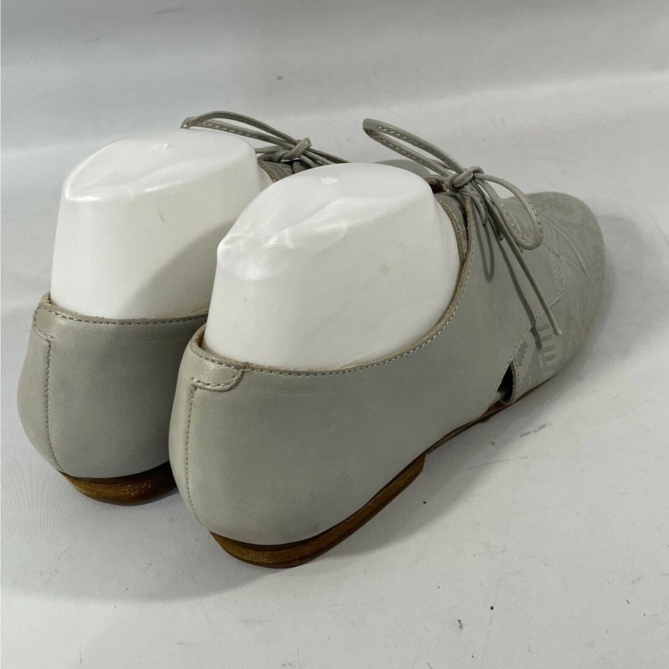 Mocasines Latigo para mujer 10M gris textura cordones Oxford Anthropologie Foto 4 de 4