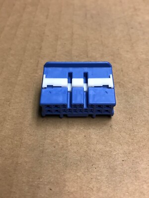 Lot of 2 Pcs Sumitomo 6098-5611 Connector (18-Way F 0.64)- BRAND