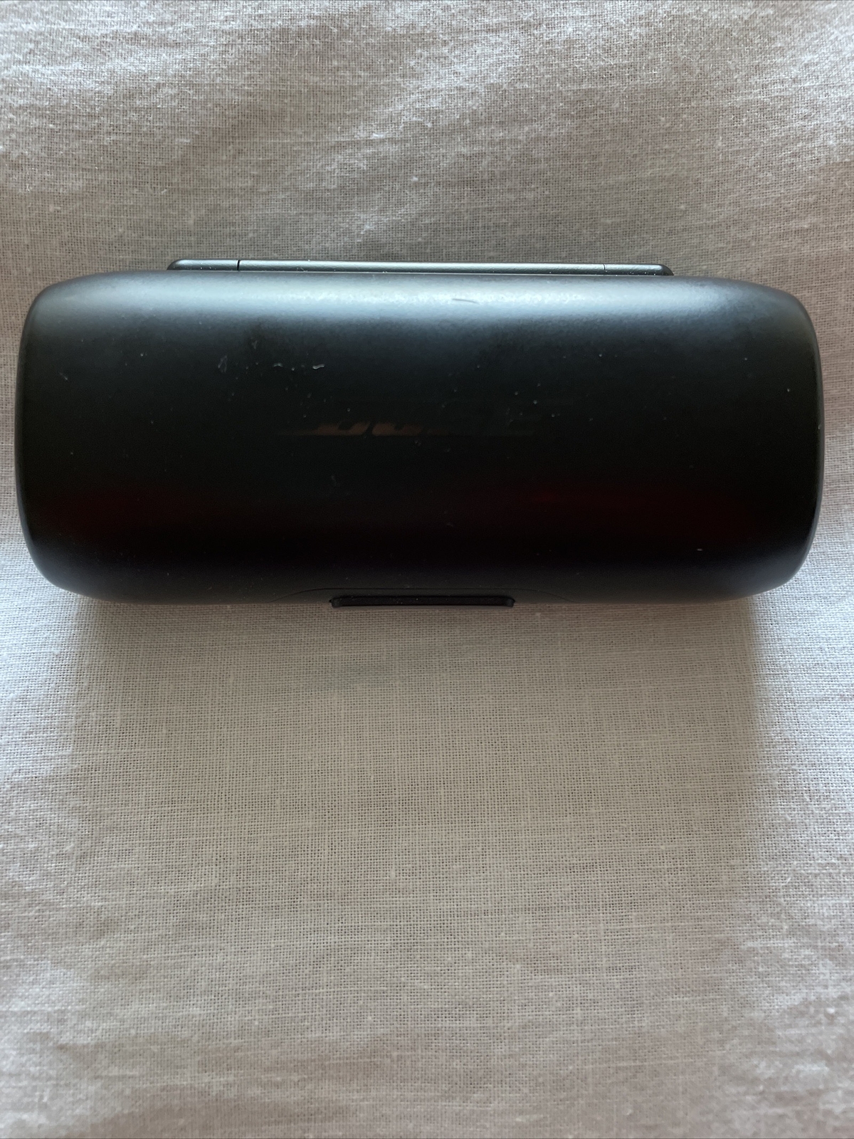 Experience Noise-Canceling Bliss with Bose QuietComfort Earbuds-image