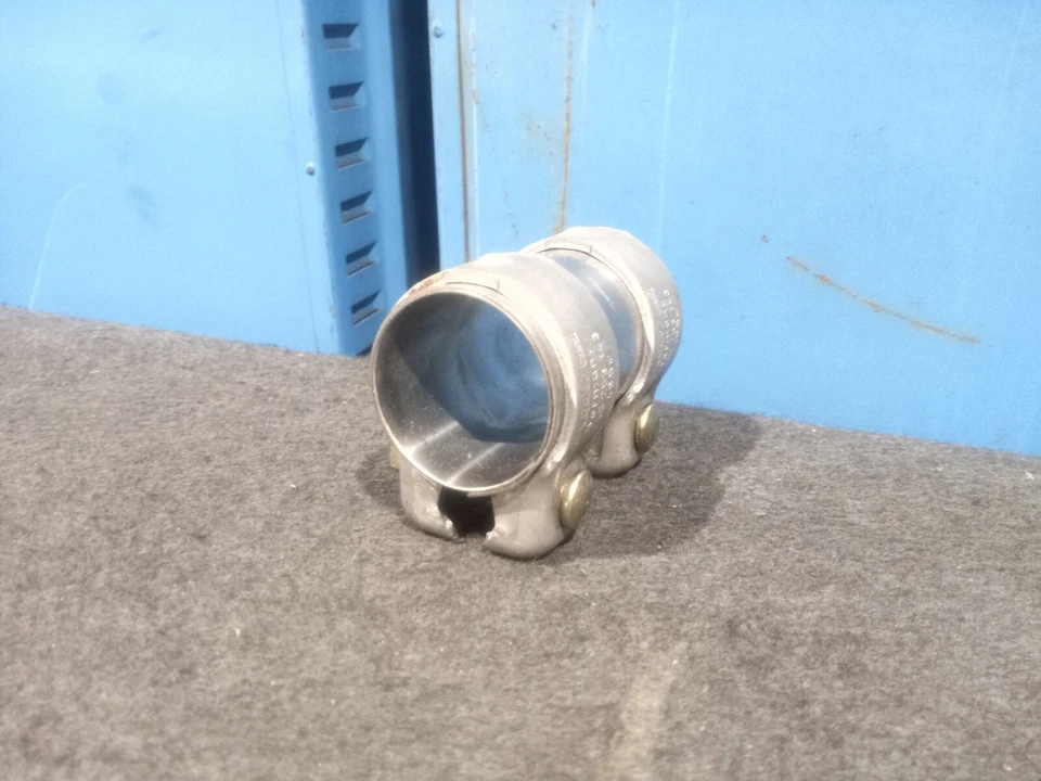 Volkswagen Cabrio,Golf, Jetta,Passat,Scirocco 1986-2003 Exhaust Clamp (D10601) Foto 3 de 3