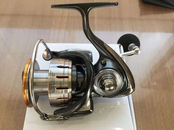 DAIWA BLAST LT5000D-CXH 2018 Spinning Reel Right Handle Fishing Amberjack S8335