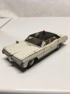 dinky pontiac parisienne