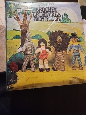 Vogart Crafts #3131 Vintage Follow The Yellow Brick Road Crochet Kit New Oz