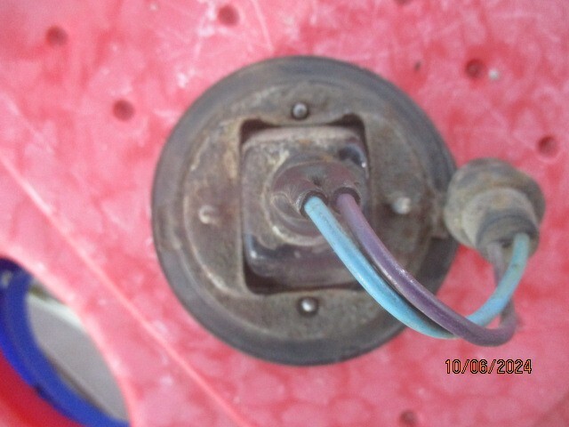Picture 4 of 5