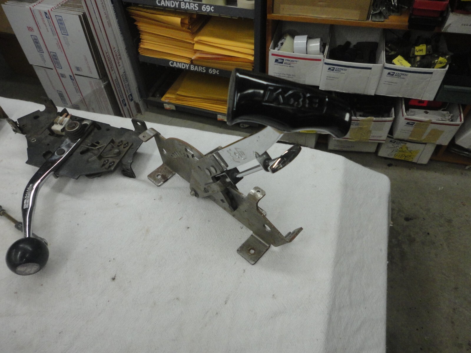 LOT OF 4 SHIFTERS,  Hurst Pro Matic ,  B&M Z-Gate Automatic , 2 OTHER NO NAME