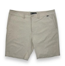Travis Mathew Performance Beck Golf Shorts 10 Inseam Mens Size 40 MINT