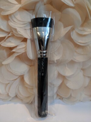 MAC 163 Flat Top Contour Brush Discontinued New in Sleeve